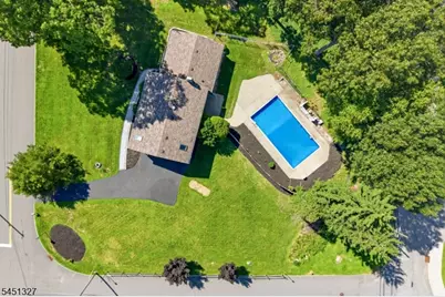 12 Medford Rd, Parsippany, NJ 07950 - Photo 36
