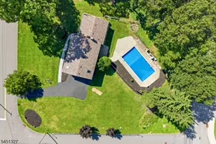 12 Medford Rd, Parsippany, NJ 07950 - Photo 36