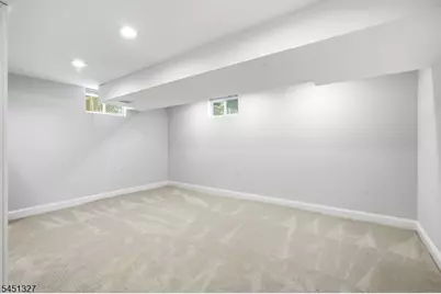 12 Medford Rd, Parsippany, NJ 07950 - Photo 30