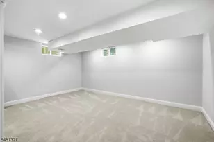 12 Medford Rd, Parsippany, NJ 07950 - Photo 30