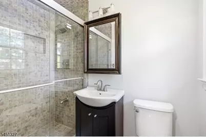 12 Medford Rd, Parsippany, NJ 07950 - Photo 24