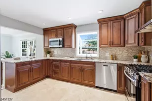 12 Medford Rd, Parsippany, NJ 07950 - Photo 8