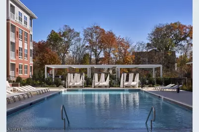 100 Eisenhower Pkwy #B1, Livingston, NJ 07039 - Photo 28