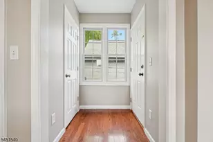 141 Walnut St, Montclair, NJ 07042 - Photo 2