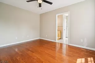 141 Walnut St, Montclair, NJ 07042 - Photo 16