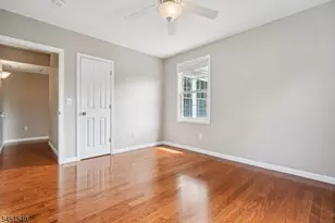 141 Walnut St, Montclair, NJ 07042 - Photo 22