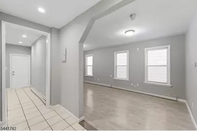 318 Grove St, Newark, NJ 07103 - Photo 4