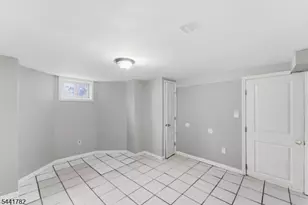 318 Grove St, Newark, NJ 07103 - Photo 14