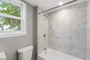 318 Grove St, Newark, NJ 07103 - Photo 12
