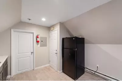 318 Grove St, Newark, NJ 07103 - Photo 26