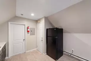 318 Grove St, Newark, NJ 07103 - Photo 26