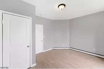 318 Grove St, Newark, NJ 07103 - Photo 10