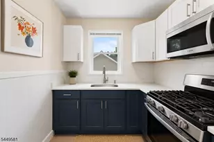 30 Aubrey St, Summit, NJ 07901 - Photo 4