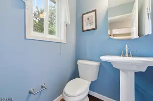 33 Fox Tail Ln, Hardyston Township, NJ 07419 - Photo 6