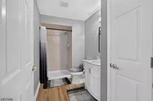 179 Roseland Ave, Caldwell Boro Twp., NJ 07006 - Photo 12