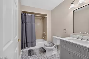 179 Roseland Ave, Caldwell Boro Twp., NJ 07006 - Photo 6