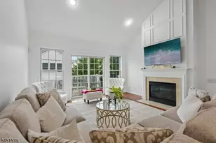 2 Constitution Ln, Totowa, NJ 07512 - Photo 4
