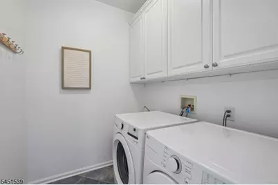2 Constitution Ln, Totowa, NJ 07512 - Photo 14