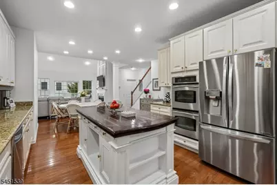 2 Constitution Ln, Totowa, NJ 07512 - Photo 8