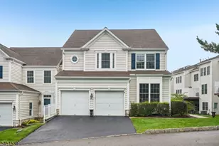 2 Constitution Ln, Totowa, NJ 07512 - Photo 2