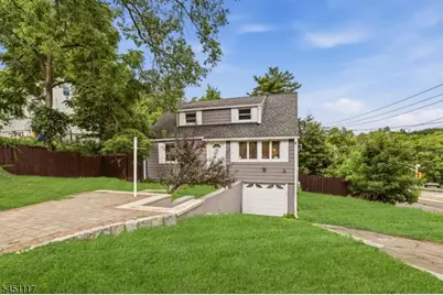 1 Lorelei Rd, West Orange Township, NJ 07052 - Photo 4