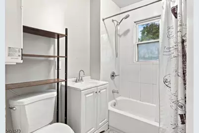 27 Philip Pl, Irvington, NJ 07111 - Photo 12