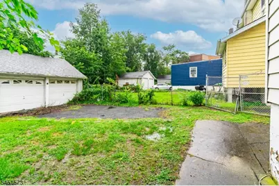 27 Philip Pl, Irvington, NJ 07111 - Photo 20