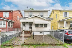 27 Philip Pl, Irvington, NJ 07111 - Photo 1