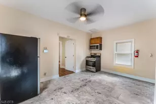 473 Flagg St, Orange, NJ 07050 - Photo 2