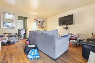 312 Stuyvesant Ave., Newark, NJ 07106 - Photo 4