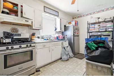 312 Stuyvesant Ave, Newark, NJ 07106 - Photo 8