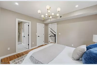 166 Lincoln St, Montclair, NJ 07042 - Photo 16