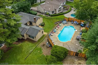 25 N Hillside Ave, Livingston, NJ 07039 - Photo 34