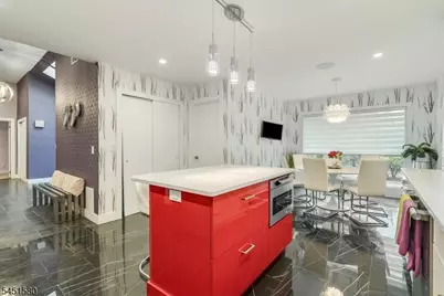 25 N Hillside Ave, Livingston, NJ 07039 - Photo 16