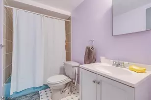25 N Hillside Ave, Livingston, NJ 07039 - Photo 30