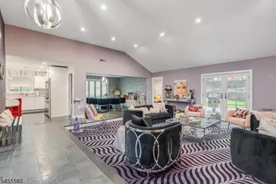 25 N Hillside Ave, Livingston, NJ 07039 - Photo 8