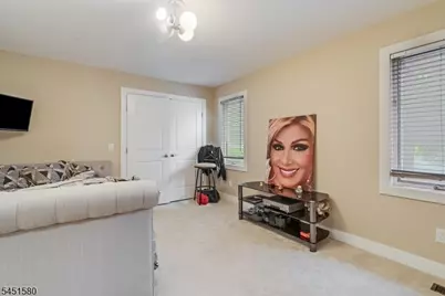 25 N Hillside Ave, Livingston, NJ 07039 - Photo 18