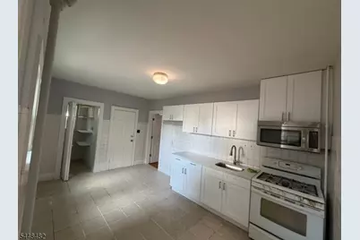 27 Alexander St, New Brunswick, NJ 08901 - Photo 6