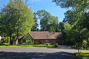 29 Carson Rd, Mount Olive, NJ 07828 - Photo 2