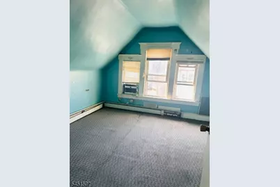 32 Hemlock St, Paterson, NJ 07503 - Photo 10