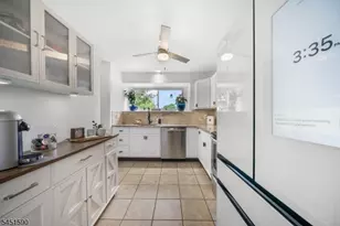 138 Stratford Ct, Hillsborough Township, NJ 08844 - Photo 12