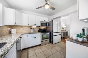 138 Stratford Ct, Hillsborough Township, NJ 08844 - Photo 10