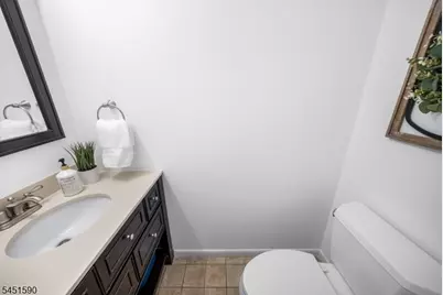 138 Stratford Ct, Hillsborough Township, NJ 08844 - Photo 20