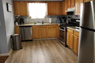 14 Governor St, Newark, NJ 07102 - Photo 2