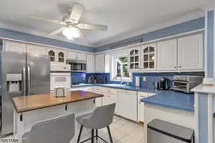 18 E Francis Ave, Marlboro Township, NJ 07751 - Photo 12