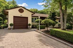 18 E Francis Ave, Marlboro Township, NJ 07751 - Photo 2