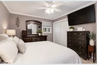 18 E Francis Ave, Marlboro Township, NJ 07751 - Photo 20
