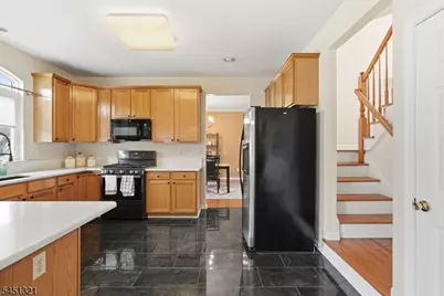 74 Kelly Way, South Brunswick Township, NJ 08852 - Photo 16