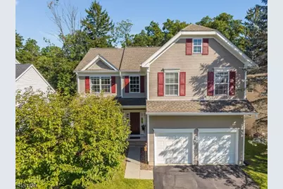 46 Saxton Dr, Hackettstown, NJ 07840 - Photo 4