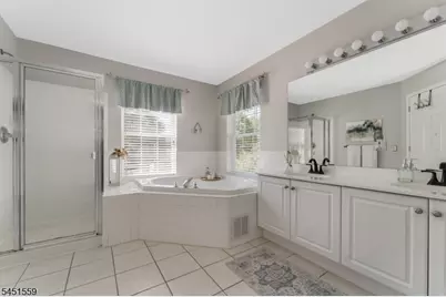 46 Saxton Dr, Hackettstown, NJ 07840 - Photo 22